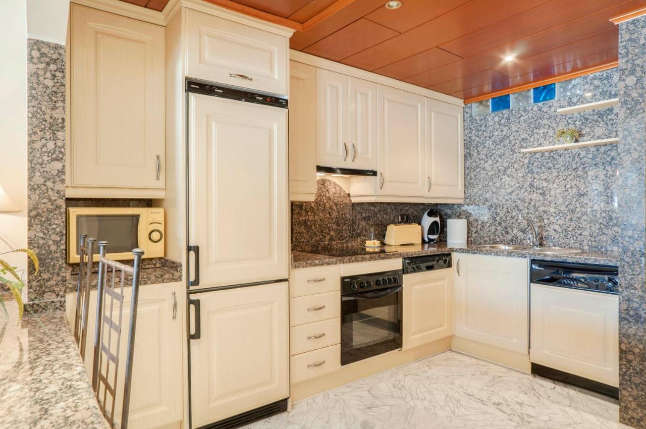 Del Parque Flats - Puerto Marina Apartman Benalmádena Kültér fotó