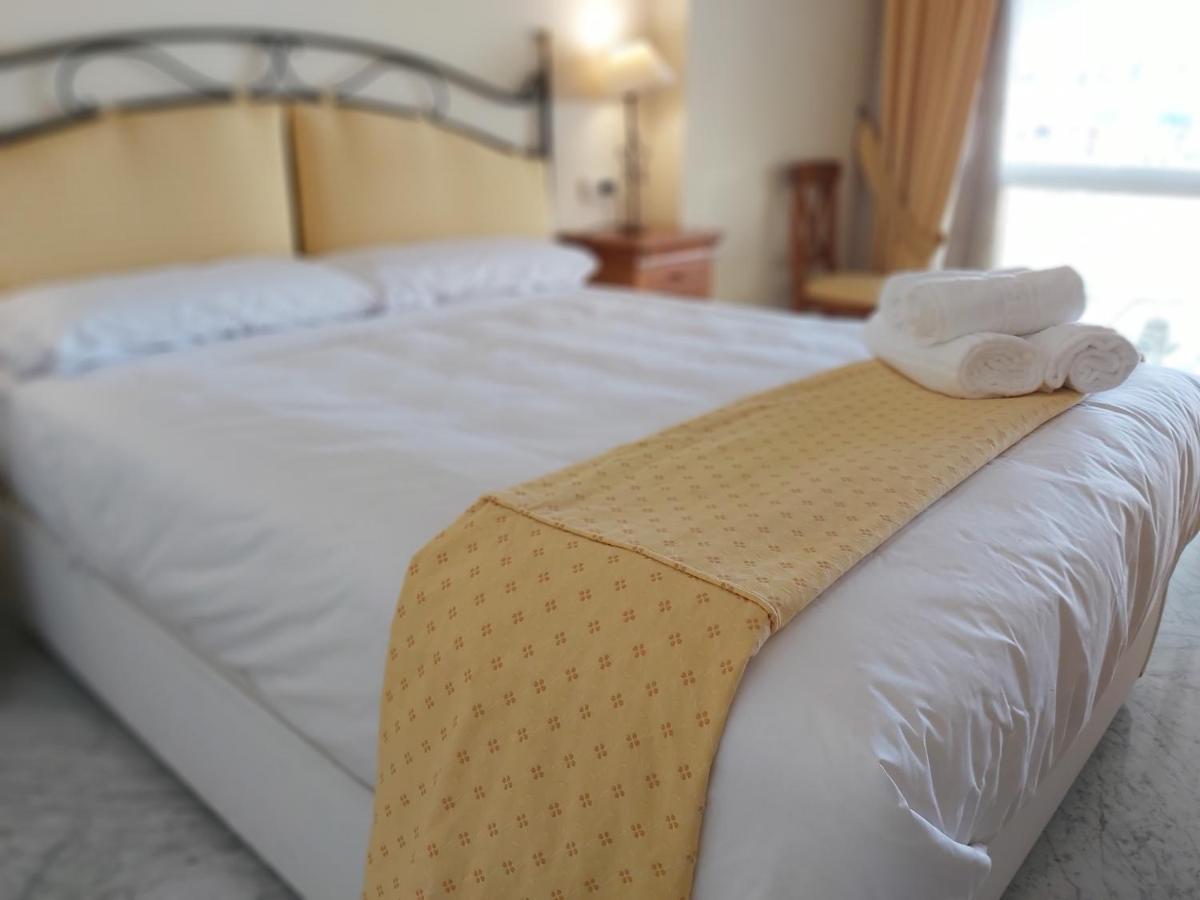 Del Parque Flats - Puerto Marina Apartman Benalmádena Kültér fotó